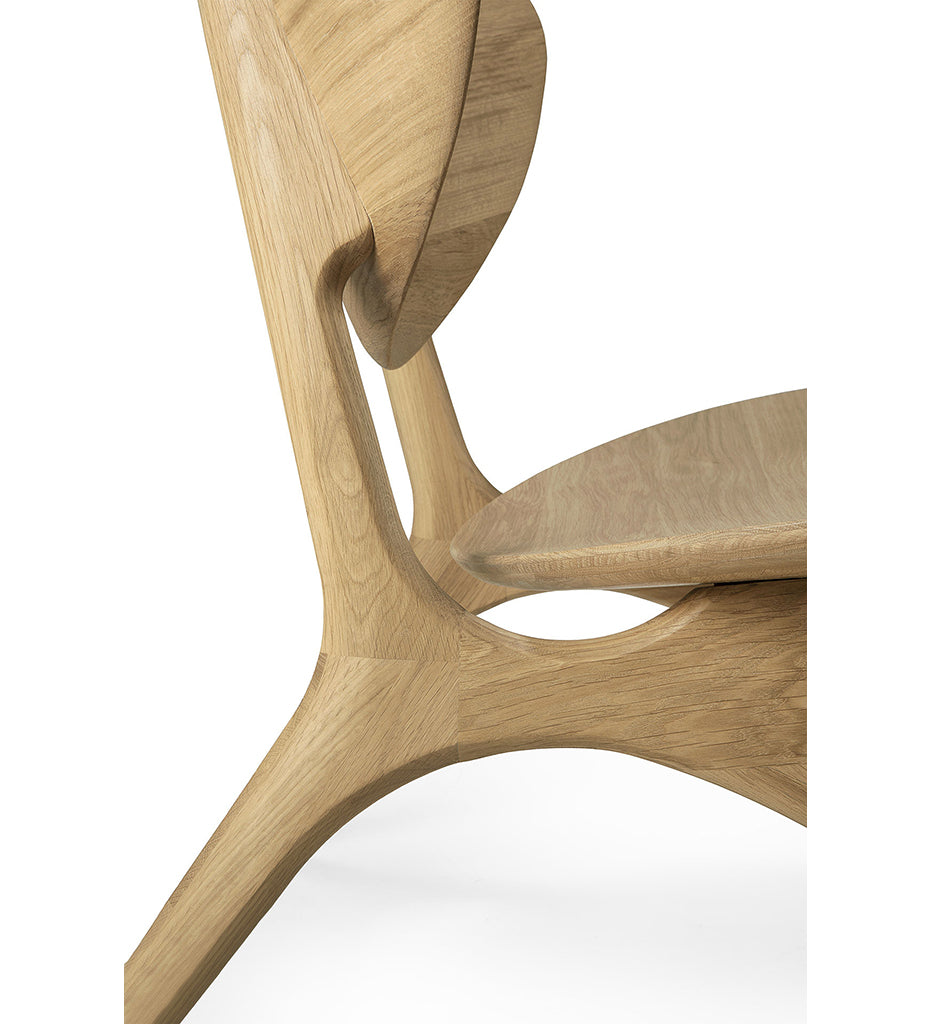 Eye Lounge Chair - Varnished Oak -