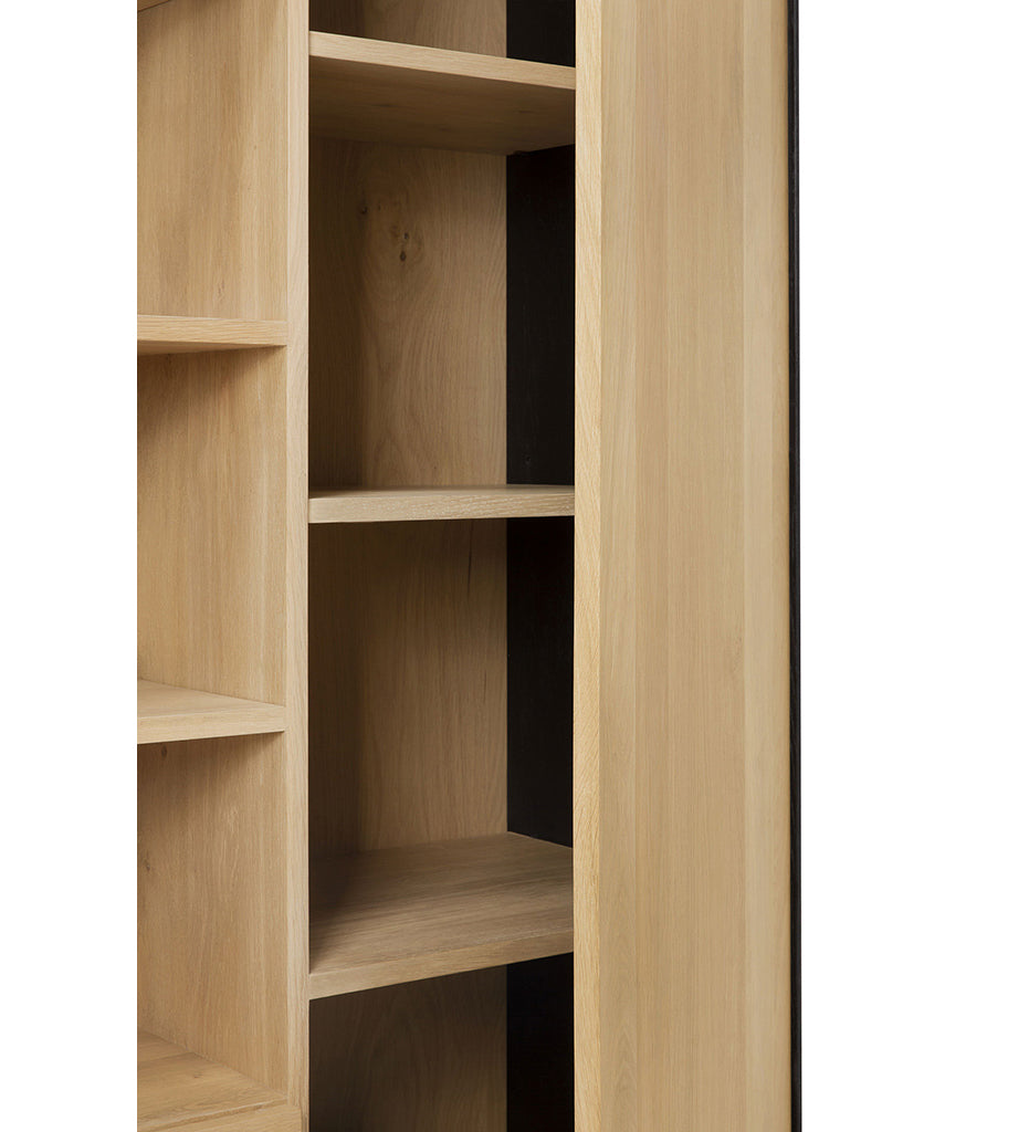 Oak Blackbird Storage Cupboard