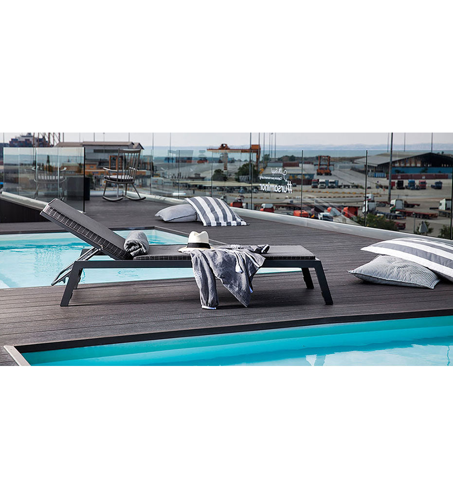 Star B Sunlounger -