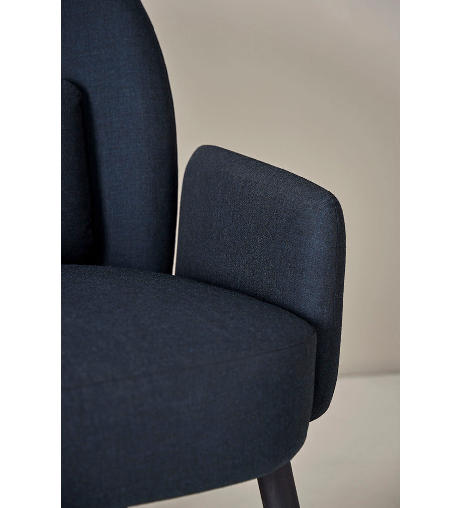 lifestyle, Blasco & Vila Pol Low Arm Chair