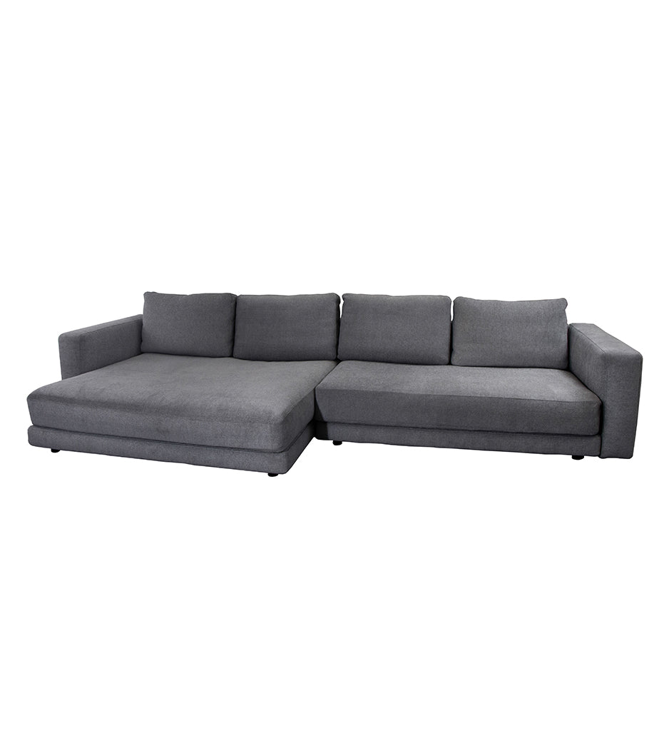 Scale 2-Seater Sofa w/ Double Daybed & Armrests