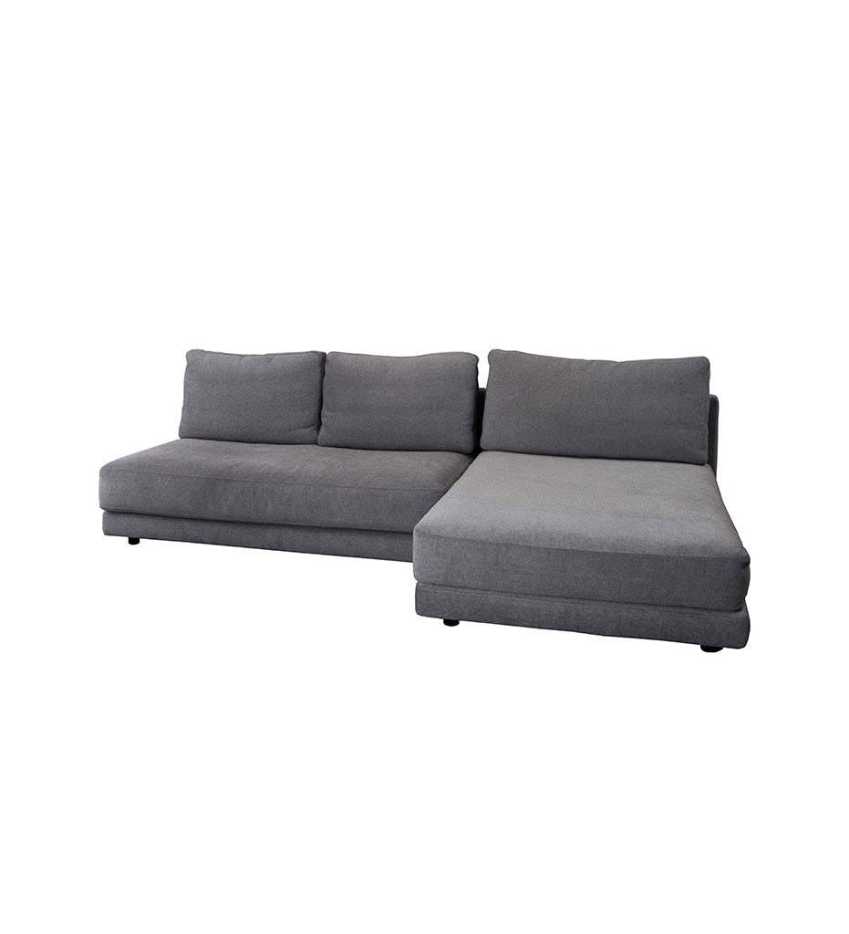 Scale 2-seater Sofa w/ Single Daybed - Right Facing