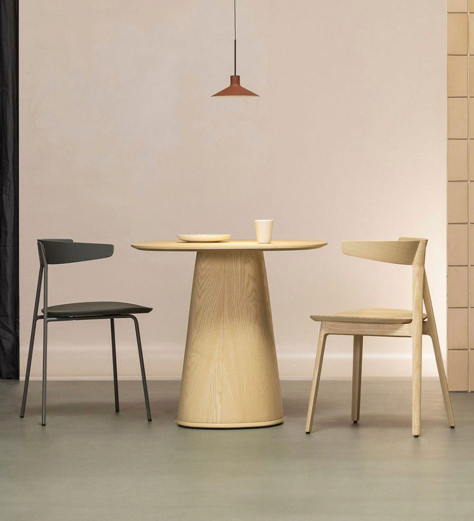 lifestyle, Verges Design Conic Medium Dining Table