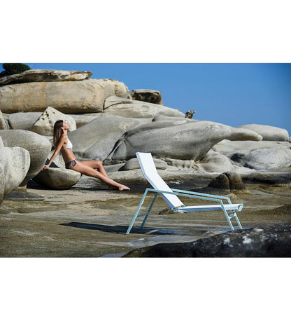 Allred Collaborative - 10DEKA - Pulvis Lounge Chair - Royal - - Pulvis Lounge Chair - Royal - - 206150901-WHT