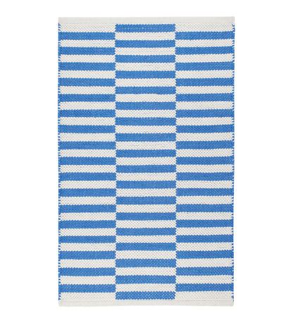 Allred Collaborative - Dash and Albert - Sailing Stripe French Blue Handwoven Indoor / Outdoor Rug - Sailing Stripe French Blue Handwoven Indoor / Outdoor Rug - DA1961-23