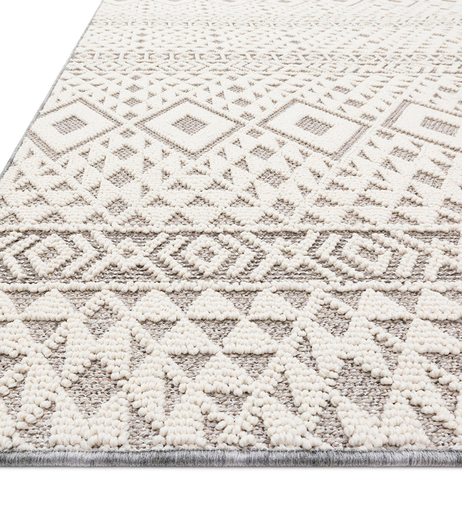 Allred Collaborative - Loloi - COL-04 Silver / Ivory Indoor / Outdoor Rug - COL-04 Silver / Ivory Indoor / Outdoor Rug - COLECOL-04SIIV2134