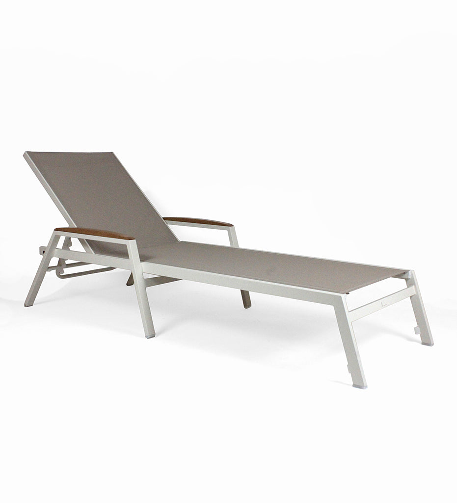 Amelia Sunlounger with Internal Wheels -